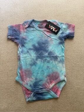KMA Baby Tie-Dye Bodysuit | NWT| 6-12 Months